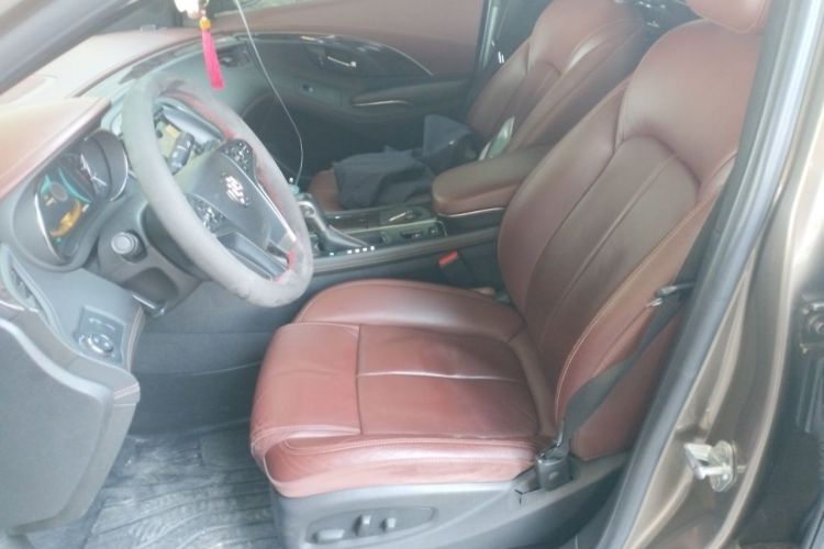 Used Buick LaCrosse 2013 2.4L SIDI Luxury Comfort Edition Left Front Seat