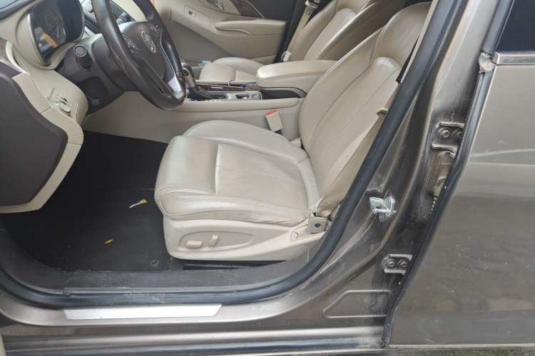Used Buick LaCrosse 2013 2.4L SIDI Leading Comfort Version Left Front Seat