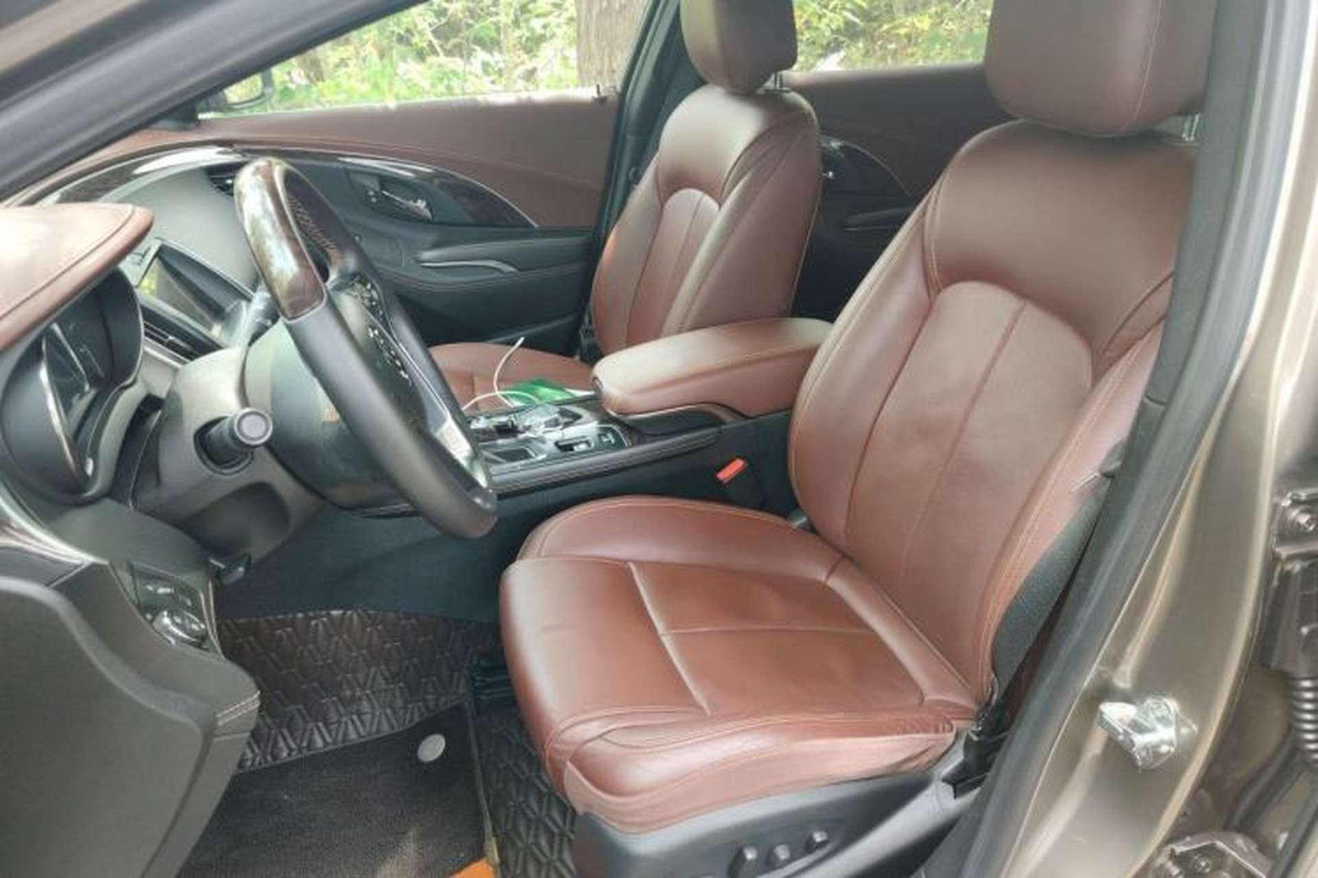 Used Buick LaCrosse 2013 2.0T SIDI Smart Luxury Flagship Edition Left Front Seat