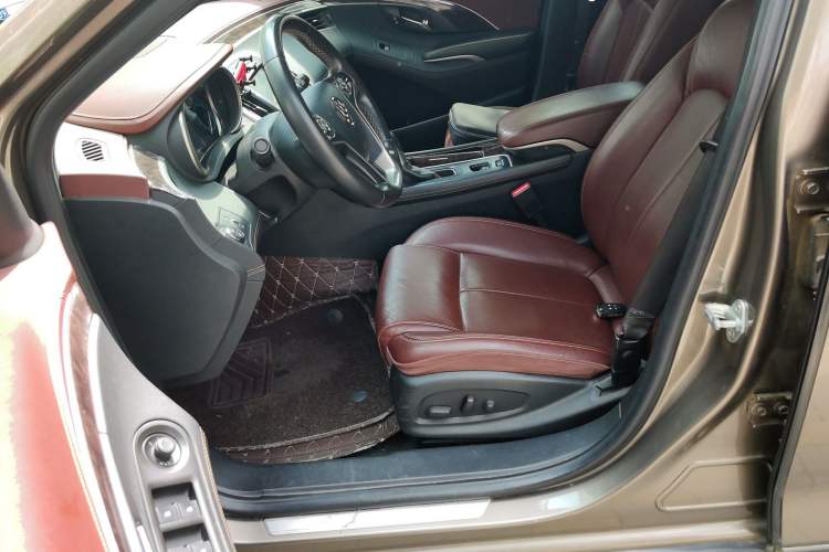 Used Buick LaCrosse 2013 2.4L SIDI Elite Comfort Version Left Front Seat