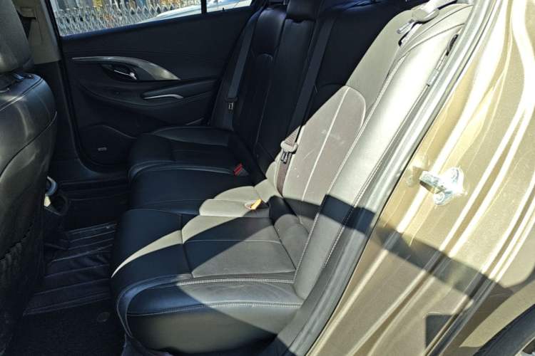Used Buick LaCrosse 2013 2.0T SIDI Smart Luxury Flagship Edition Left Rear Seat