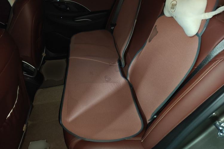 Used Buick LaCrosse 2013 2.4L SIDI Elite Comfort Version Left Rear Seat