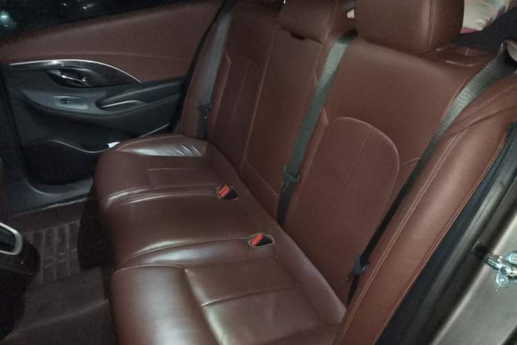 Used Buick LaCrosse 2013 2.4L SIDI Elite Comfort Version Left Rear Seat