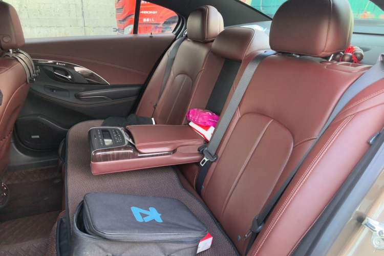 Used Buick LaCrosse 2013 2.0T SIDI Smart Luxury Flagship Edition Left Rear Seat