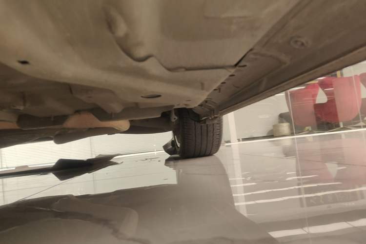 Used Buick LaCrosse 2013 2.0T SIDI Smart Luxury Flagship Edition Left Side Sill