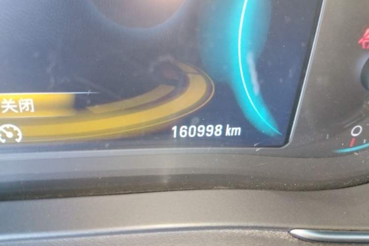 Used Buick LaCrosse 2013 2.4L SIDI Luxury Comfort Edition Odometer Close Up