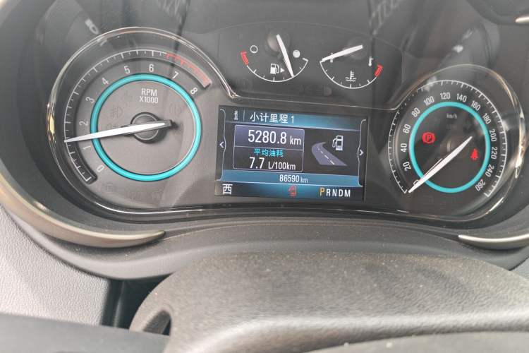 Used Buick LaCrosse 2013 2.4L SIDI Elite Comfort Version Odometer Close Up