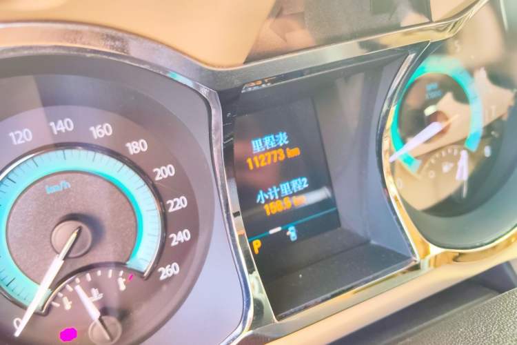 Used Buick LaCrosse 2013 2.4L SIDI Elite Comfort Version Odometer Close Up
