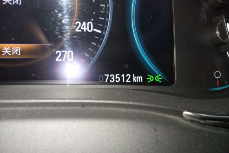 Used Buick LaCrosse 2013 2.0T SIDI Elite Tech Version Odometer Close Up