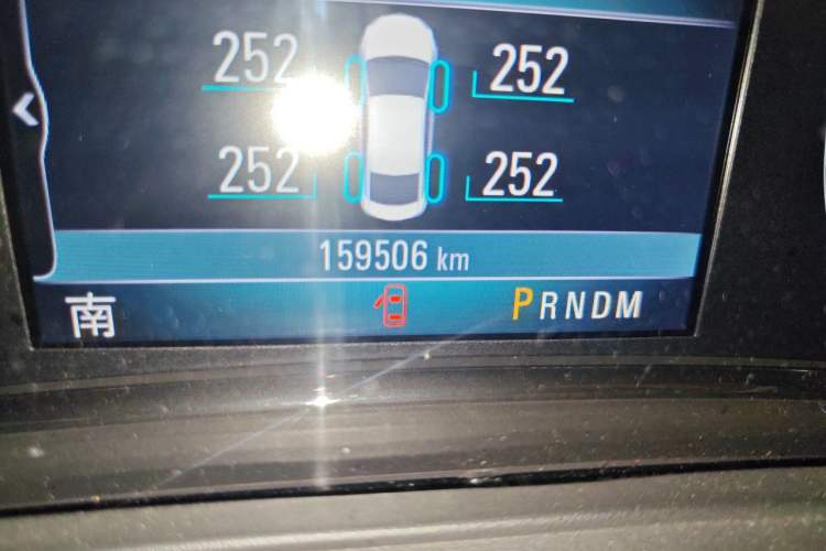 Used Buick LaCrosse 2013 2.4L SIDI Elite Comfort Version Odometer Close Up