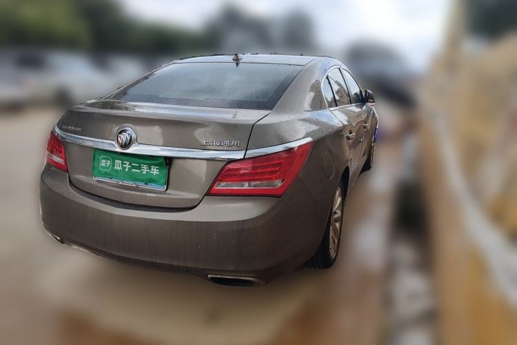 Used Buick LaCrosse 2013 2.4L SIDI Luxury Comfort Edition Rear Right 45 Deg