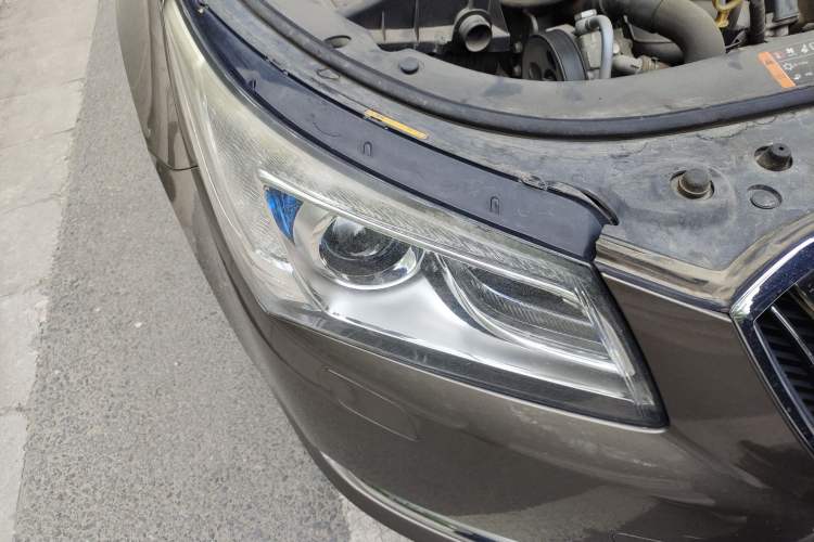 Used Buick LaCrosse 2013 2.0T SIDI Elite Tech Version Right Front Headlight