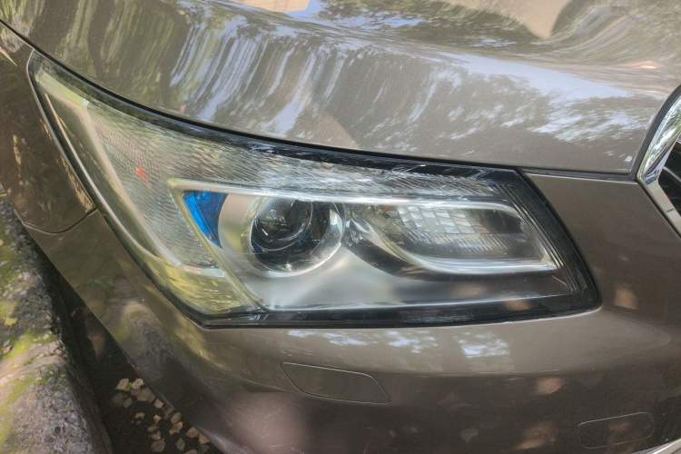 Used Buick LaCrosse 2013 2.0T SIDI Smart Luxury Flagship Edition Right Front Headlight