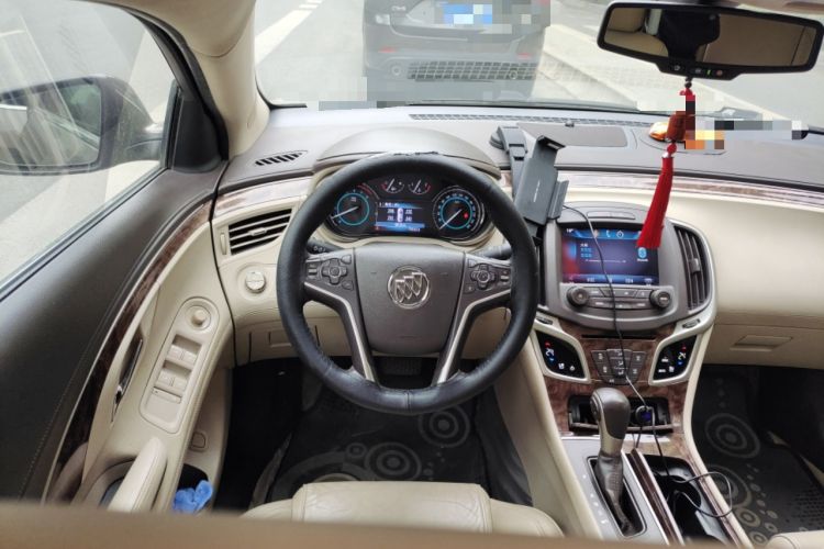 Used Buick LaCrosse 2013 2.0T SIDI Elite Tech Version Steering Wheel