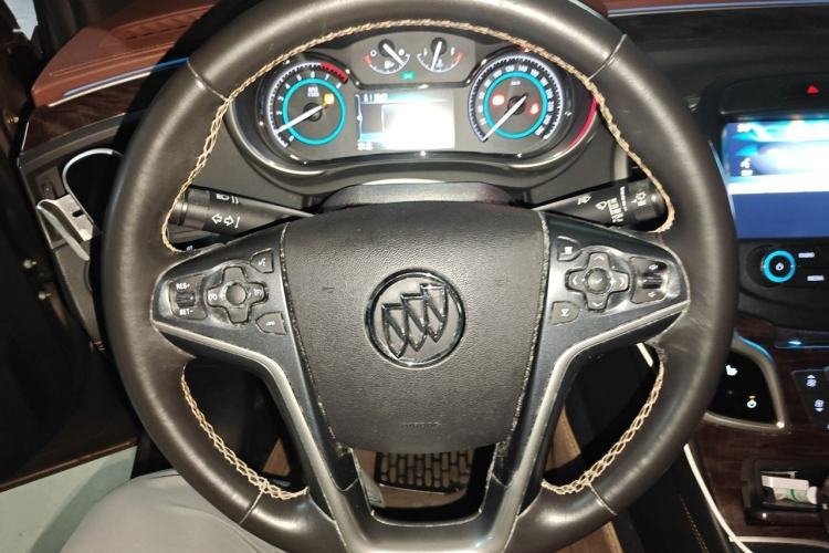 Used Buick LaCrosse 2013 2.4L SIDI Elite Comfort Version Steering Wheel