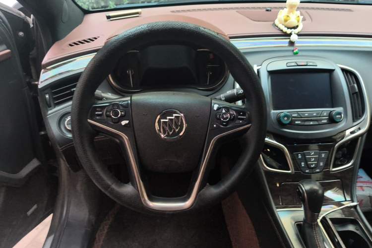 Used Buick LaCrosse 2013 2.0T SIDI Smart Luxury Flagship Edition Steering Wheel