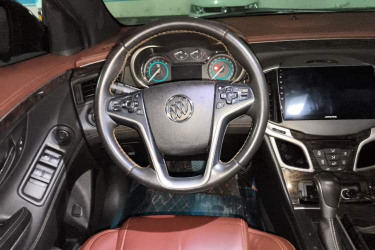 Used Buick LaCrosse 2013 2.4L SIDI Elite Comfort Version Steering Wheel