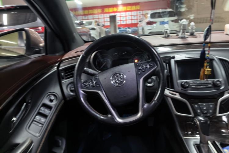 Used Buick LaCrosse 2013 2.4L SIDI Elite Comfort Version Steering Wheel