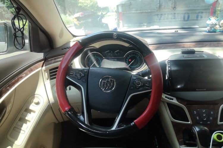 Used Buick LaCrosse 2013 2.4L SIDI Leading Comfort Version Steering Wheel