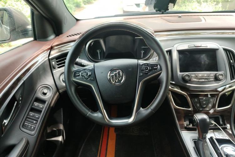 Used Buick LaCrosse 2013 2.0T SIDI Smart Luxury Flagship Edition Steering Wheel