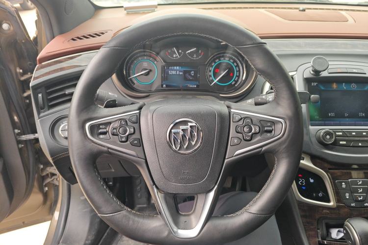 Used Buick LaCrosse 2013 2.4L SIDI Elite Comfort Version Steering Wheel