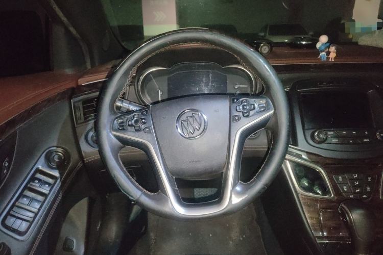 Used Buick LaCrosse 2013 2.0T SIDI Smart Luxury Flagship Edition Steering Wheel