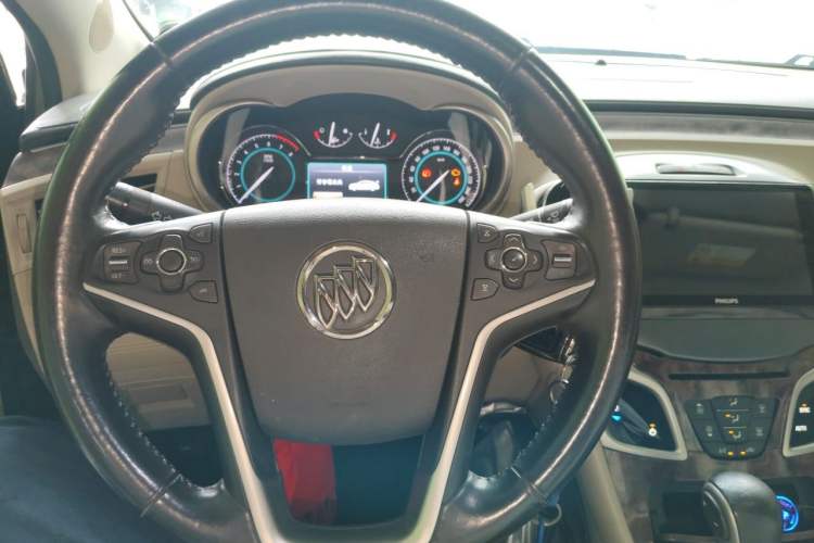 Used Buick LaCrosse 2013 2.4L SIDI Leading Comfort Version Steering Wheel