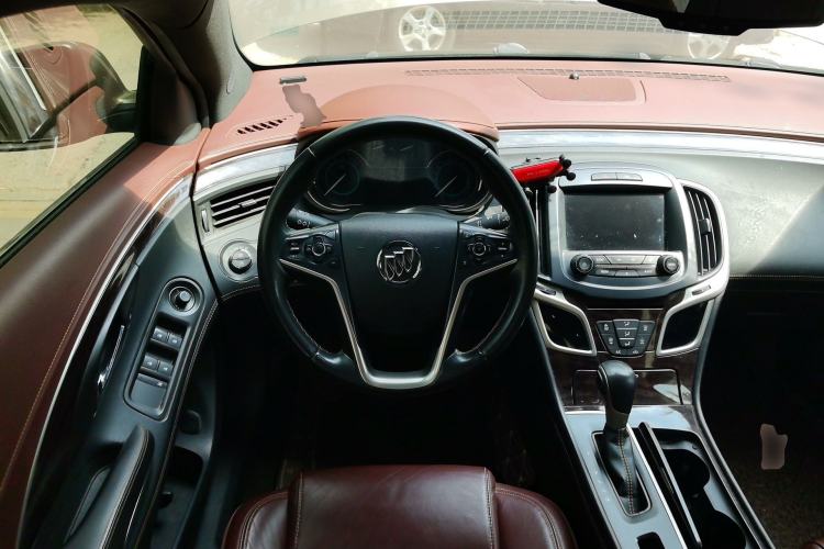 Used Buick LaCrosse 2013 2.4L SIDI Elite Comfort Version Steering Wheel