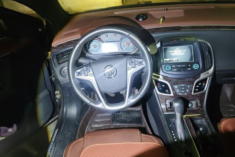 Used Buick LaCrosse 2013 2.4L SIDI Elite Comfort Version Steering Wheel