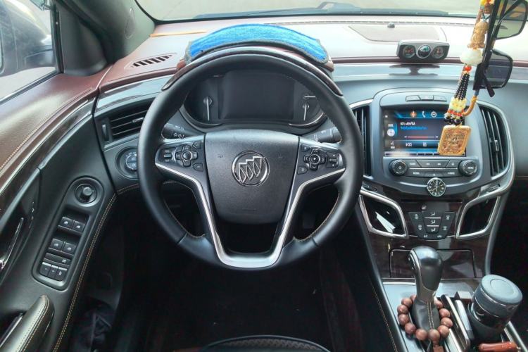 Used Buick LaCrosse 2013 2.0T SIDI Smart Luxury Flagship Edition Steering Wheel