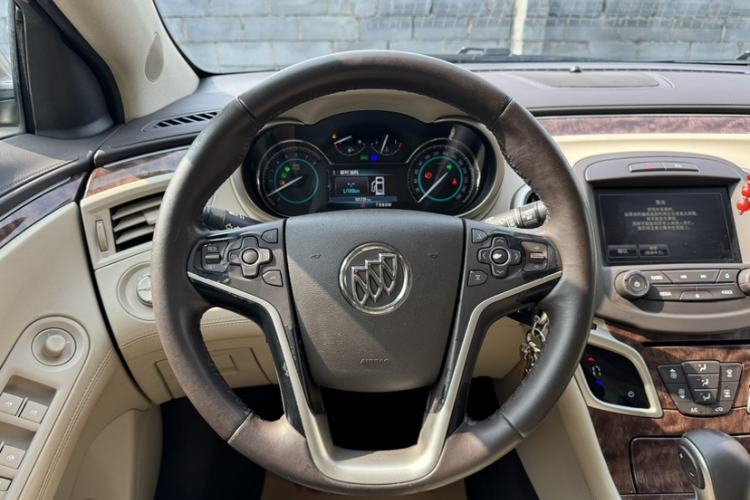 Used Buick LaCrosse 2013 2.4L SIDI Leading Comfort Version Steering Wheel