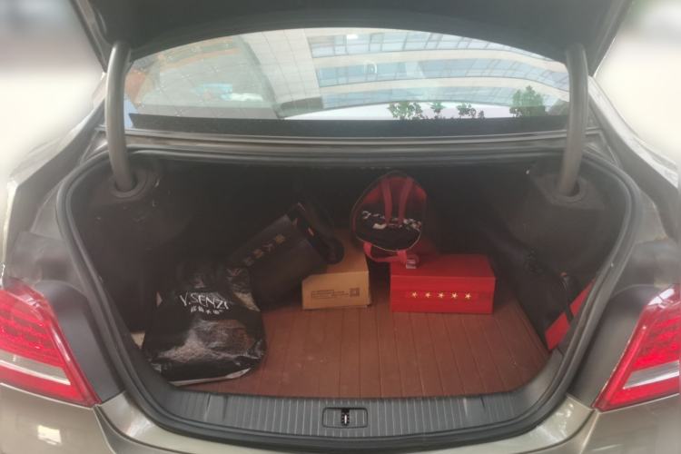 Used Buick LaCrosse 2013 2.4L SIDI Elite Comfort Version Trunk