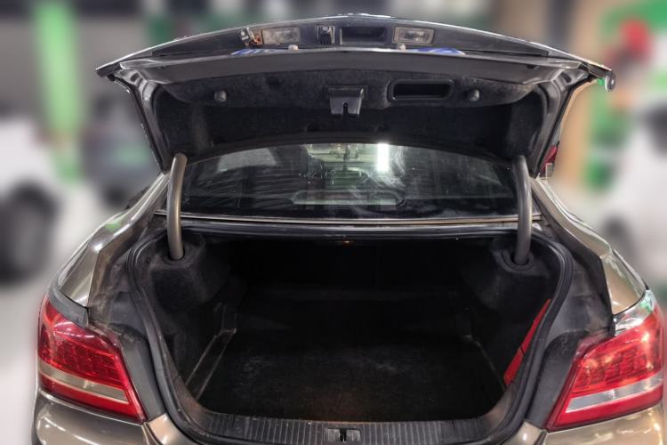 Used Buick LaCrosse 2013 2.4L SIDI Elite Comfort Version Trunk