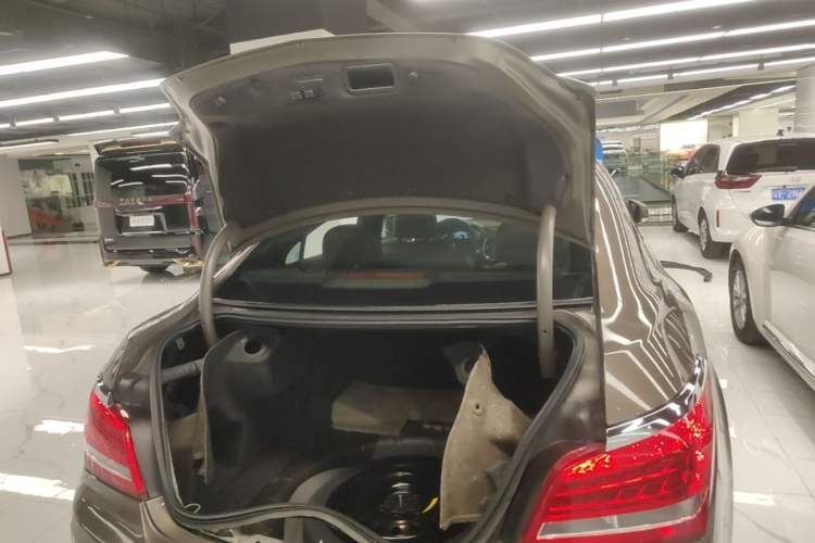 Used Buick LaCrosse 2013 2.0T SIDI Smart Luxury Flagship Edition Trunk