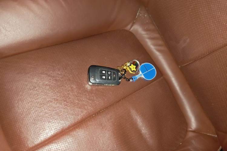 Used Buick LaCrosse 2013 2.4L SIDI Leading Comfort Version Vehicle Key