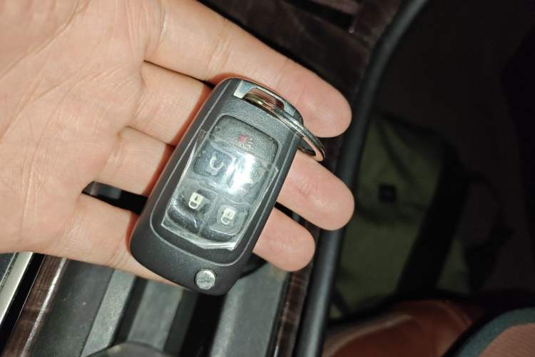 Used Buick LaCrosse 2013 2.4L SIDI Elite Comfort Version Vehicle Key