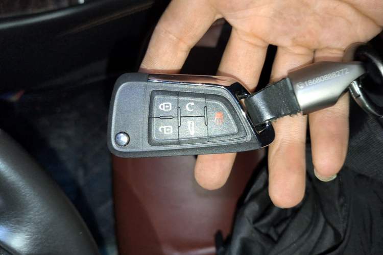 Used Buick LaCrosse 2013 2.4L SIDI Elite Comfort Version Vehicle Key
