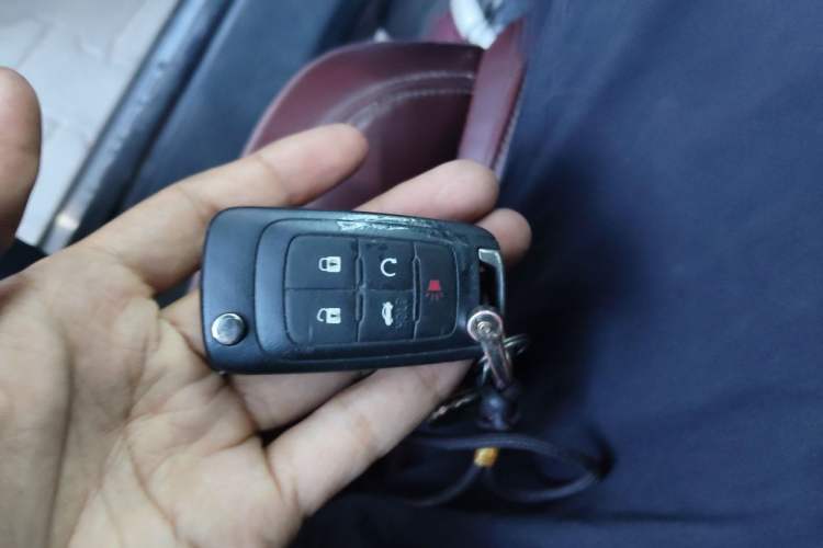 Used Buick LaCrosse 2013 2.4L SIDI Luxury Comfort Edition Vehicle Key