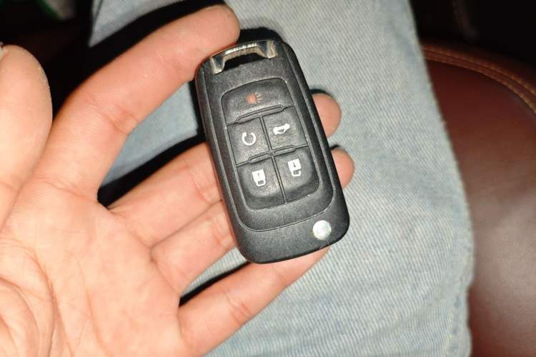 Used Buick LaCrosse 2013 2.4L SIDI Luxury Comfort Edition Vehicle Key