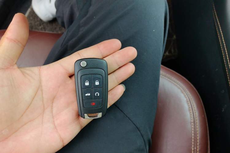 Used Buick LaCrosse 2013 2.4L SIDI Elite Comfort Version Vehicle Key