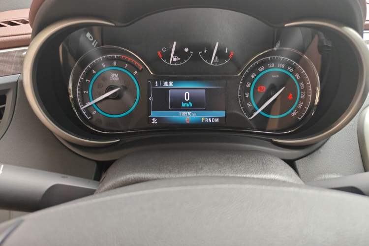 Used Buick LaCrosse 2013 2.4L SIDI Leading Comfort Version Odometer Close Up