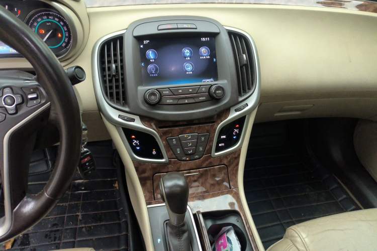 Used Buick LaCrosse 2013 2.0T SIDI Technology Version Audio And AC Panel