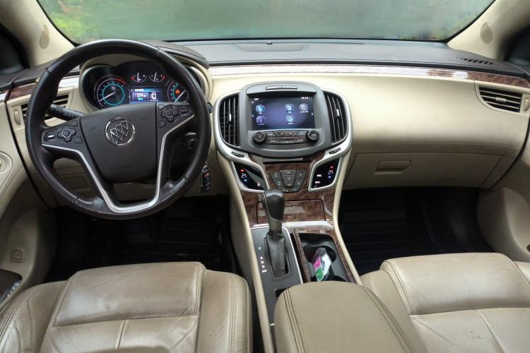 Used Buick LaCrosse 2013 2.0T SIDI Technology Version Center Console