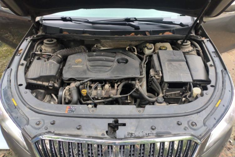 Used Buick LaCrosse 2013 2.0T SIDI Technology Version Engine Bay