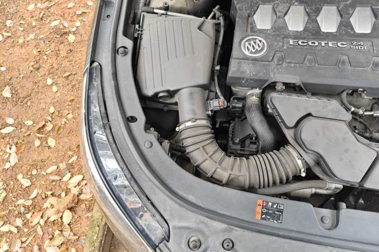Used Buick LaCrosse 2013 2.4L SIDI Leading Comfort Version Engine Bay Right