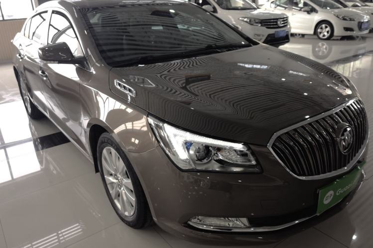 Used Buick LaCrosse 2013 2.4L SIDI Leading Comfort Version Front Right 45 Deg