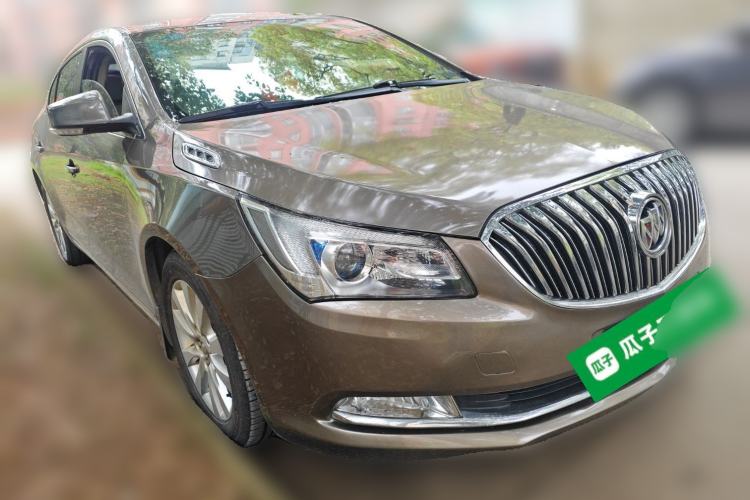 Used Buick LaCrosse 2013 2.4L SIDI Leading Comfort Version Front Right 45 Deg