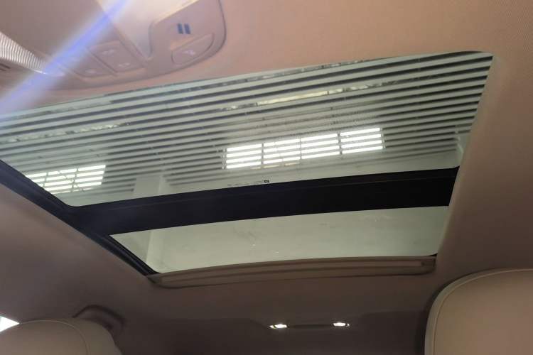 Used Buick LaCrosse 2013 2.4L SIDI Leading Comfort Version Headliner