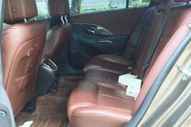Used Buick LaCrosse 2013 2.4L SIDI Elite Comfort Version Interior 4