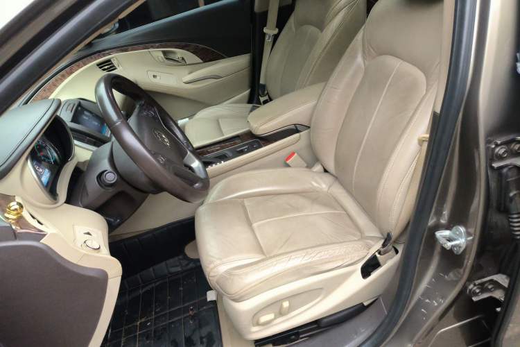 Used Buick LaCrosse 2013 2.0T SIDI Technology Version Left Front Seat